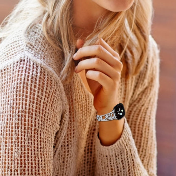 Skøn Fitbit Versa 3 / Fitbit Sense Metal og Rhinsten Rem - Sølv#serie_022