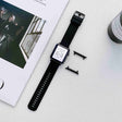 Pour Apple Watch Series 7 45mm, un bracelet en silicone absolument stylé.