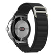 Très soigné, le bracelet en nylon de la montre Google Pixel Watch.